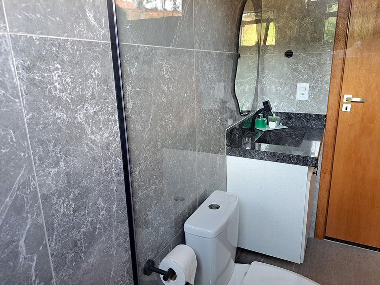 Chalé Aconchegante com Jacuzzi Privativa III