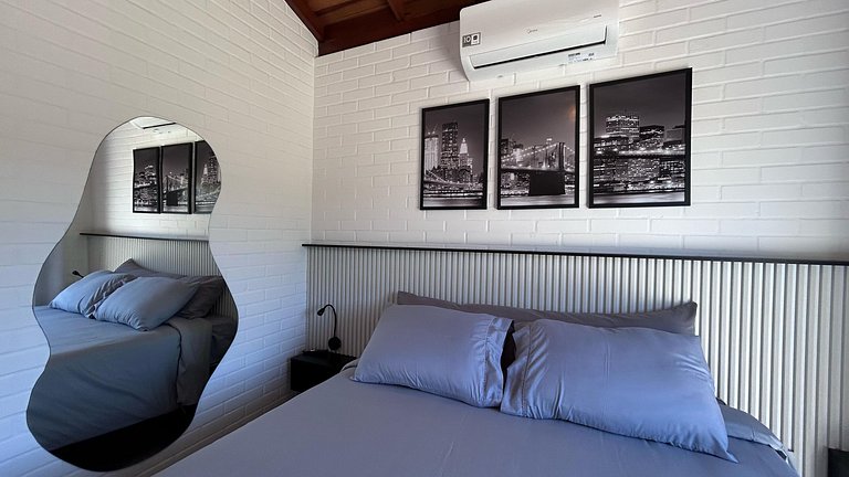 Chalé Aconchegante com Jacuzzi Privativa IIII