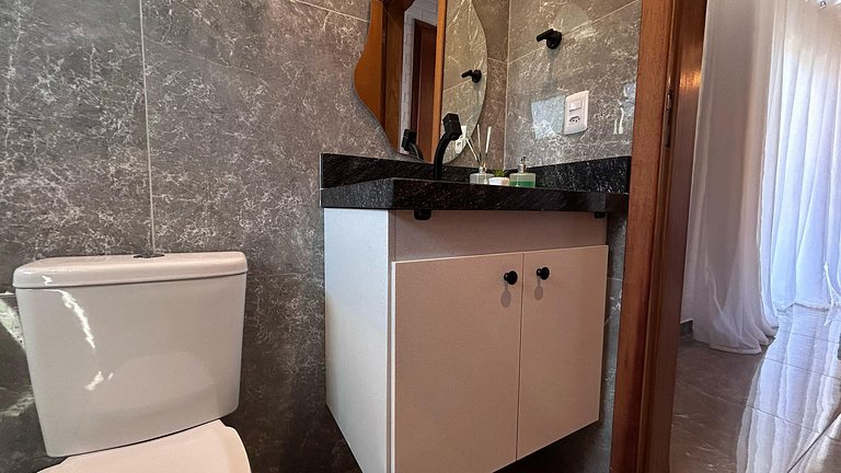 Chalé Aconchegante com Jacuzzi Privativa IIII