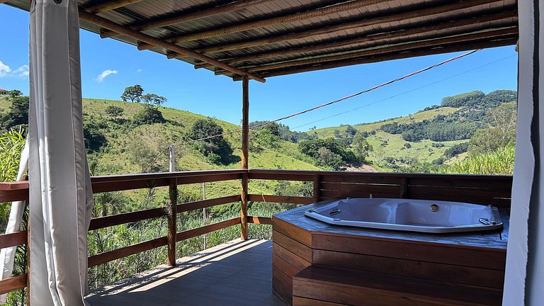 Chalé Aconchegante com Jacuzzi Privativa IIII