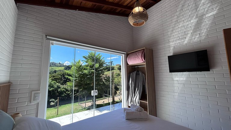 Chalé Aconchegante com Jacuzzi Privativa II