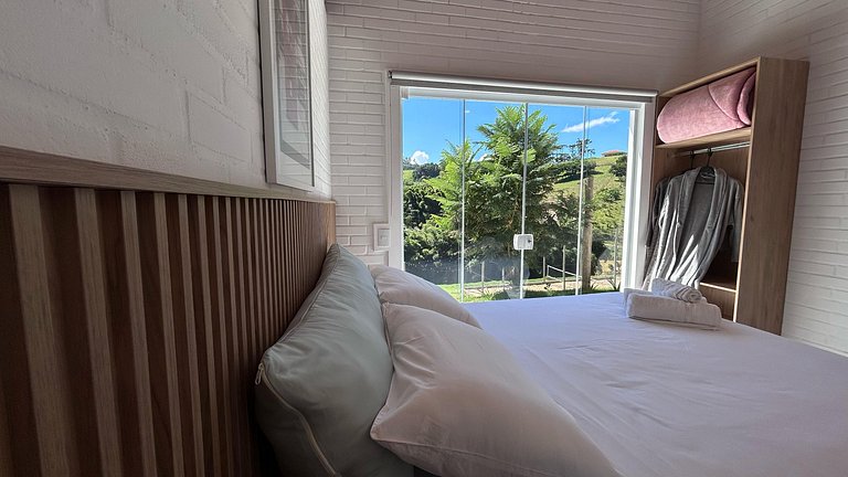Chalé Aconchegante com Jacuzzi Privativa II
