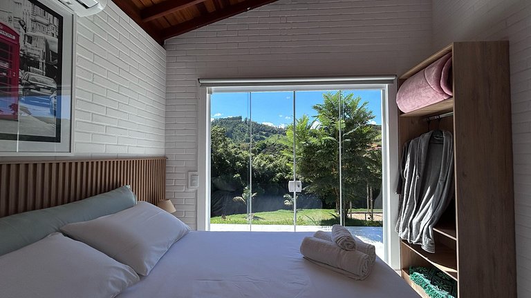 Chalé Aconchegante com Jacuzzi Privativa II