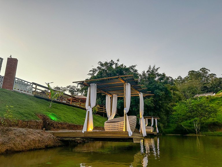 Cabana Romântica com Helicóptero