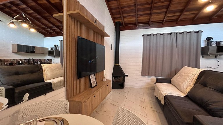 Chalé Aconchegante com Jacuzzi Privativa II
